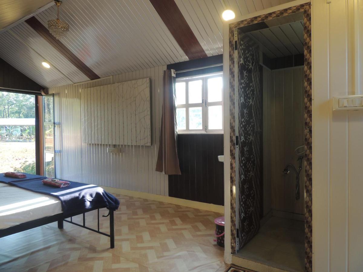 Dandeli Aura Apartment Luaran gambar